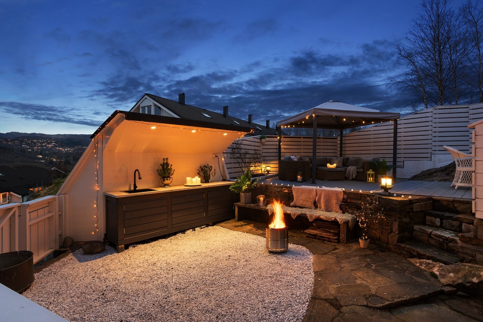 Trivelig uteområde som innbyr til hygge! Galleribilde