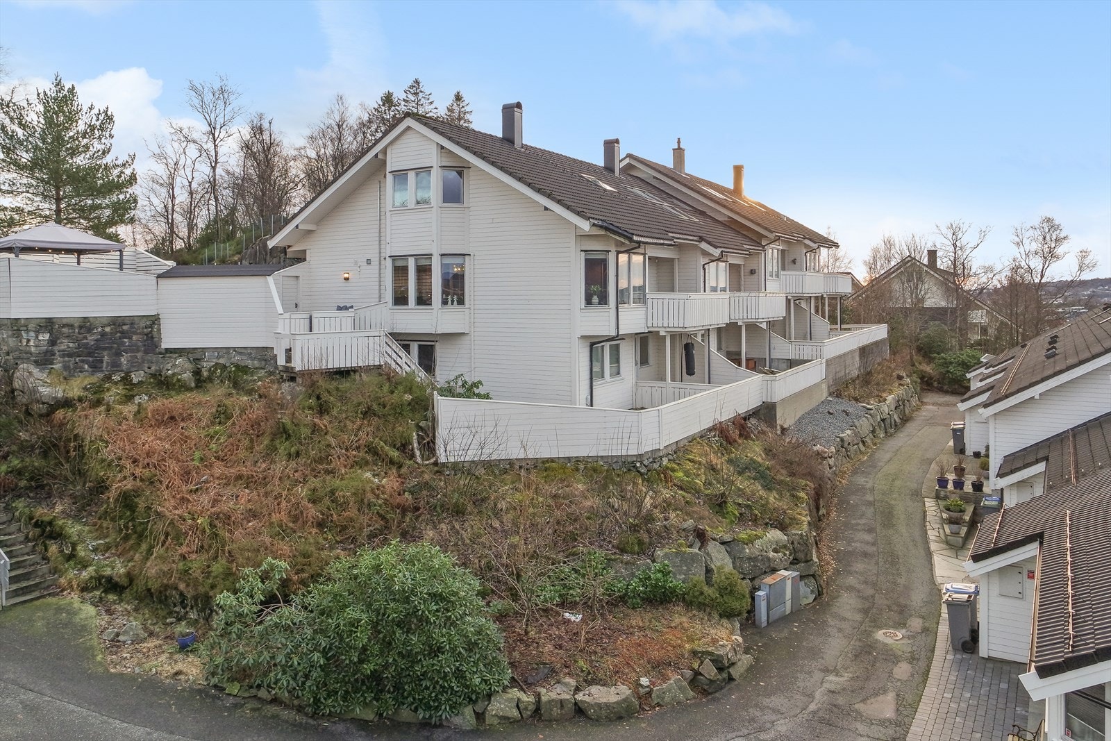 Huset har en svært attraktiv plassering på enden. Galleribilde