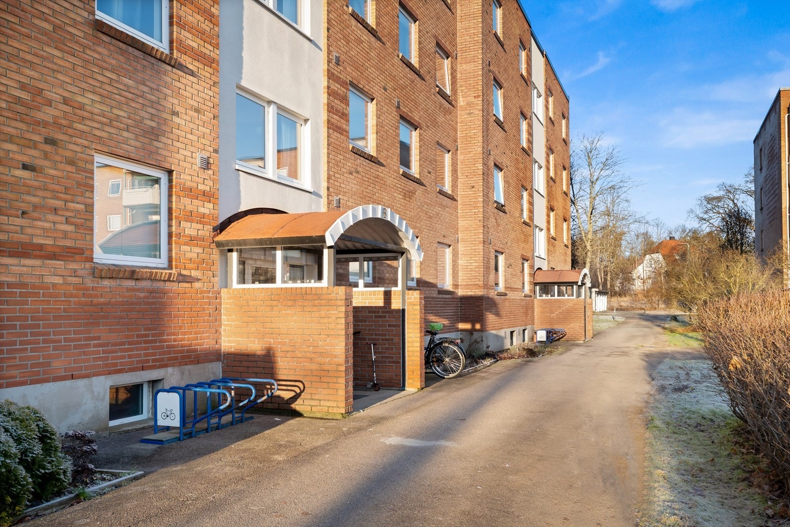 Inngangsparti Theodor Kollers vei 17B. Galleribilde