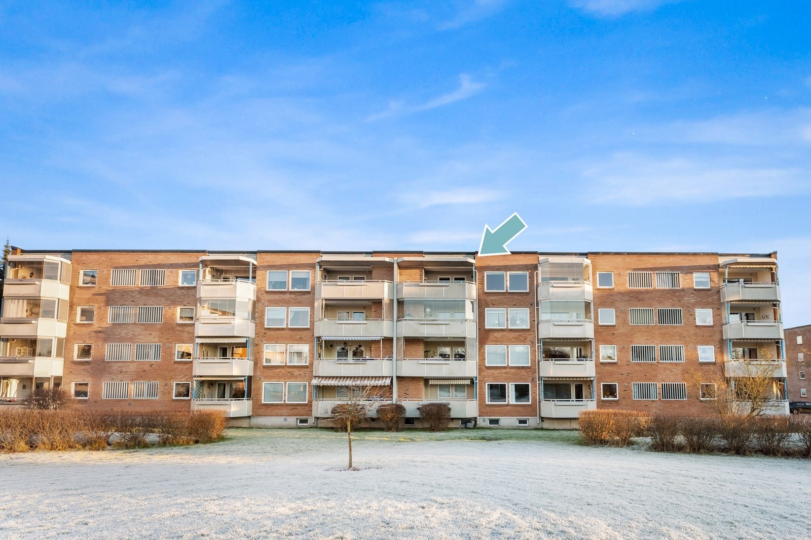 Megler Fabian Robertino (92117474) ønsker deg velkommen til Gamle Fredrikstad og denne 4-roms toppleiligheten i Theodor Kollers vei 17B! Galleribilde