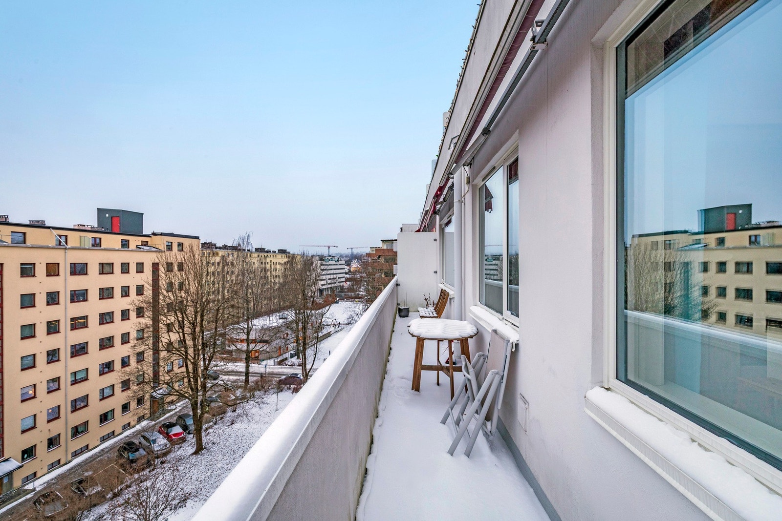 På sommerstid kan du nyte solen fra formiddagen til sen kveld. Galleribilde