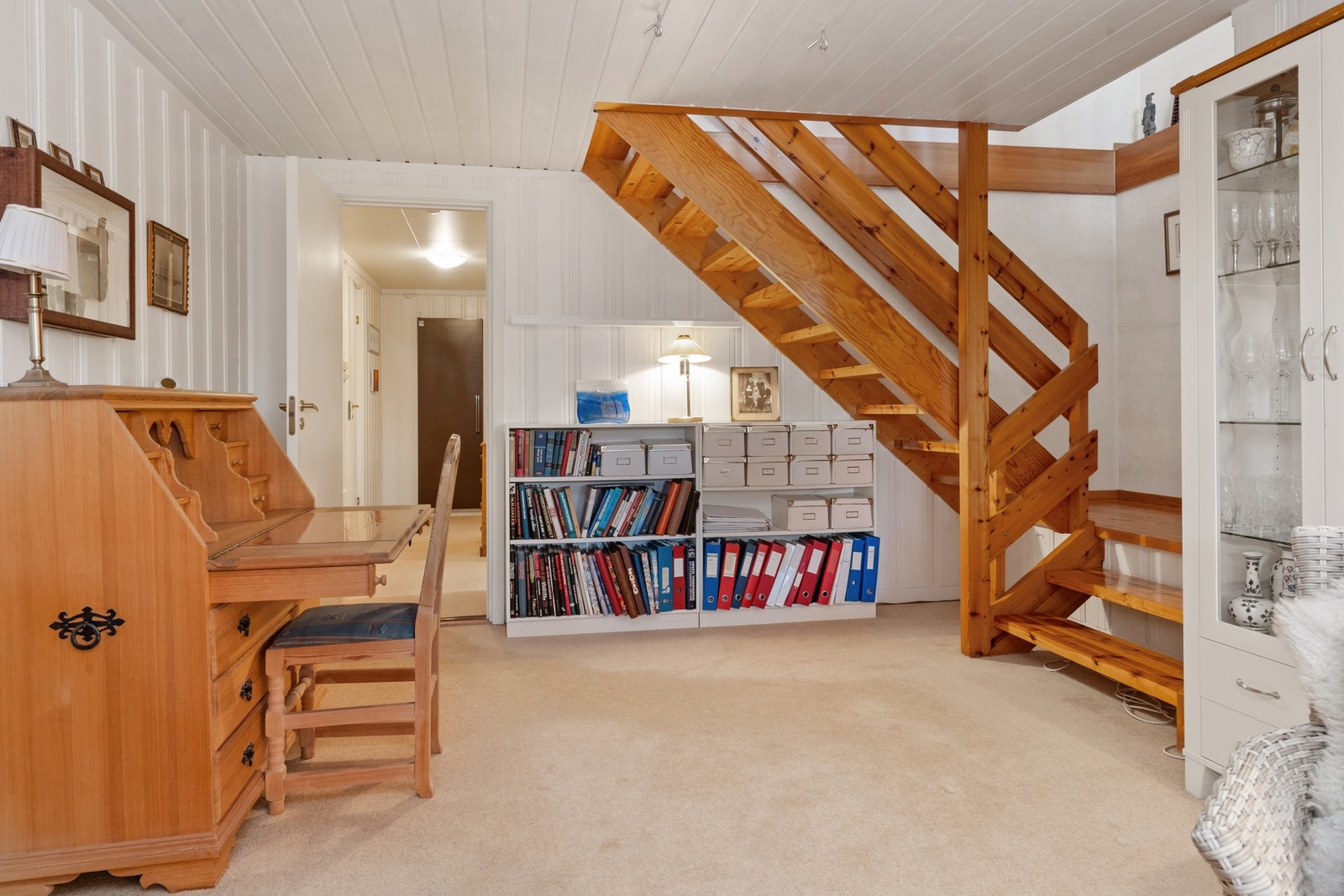 Kjellerstuen har fin takhøyde og god plass til det du måtte trenge Galleribilde