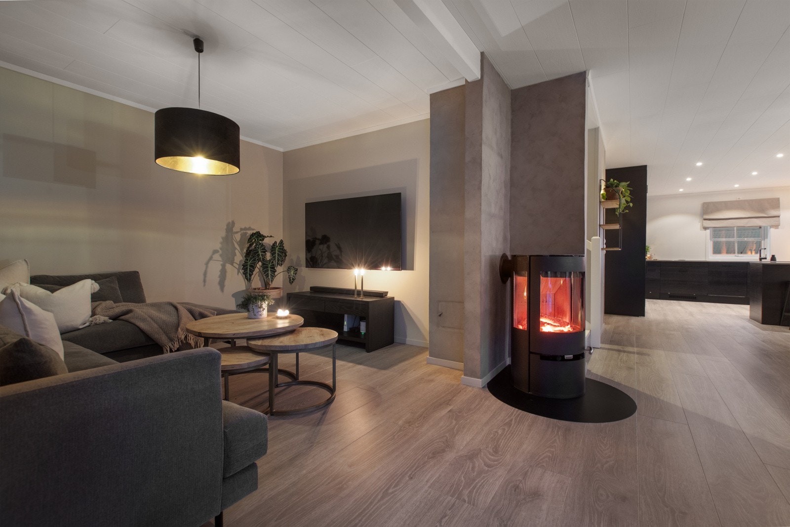 Den gode planløsningen gjør det enkelt å skape en hyggelig og funksjonell hverdag. Galleribilde