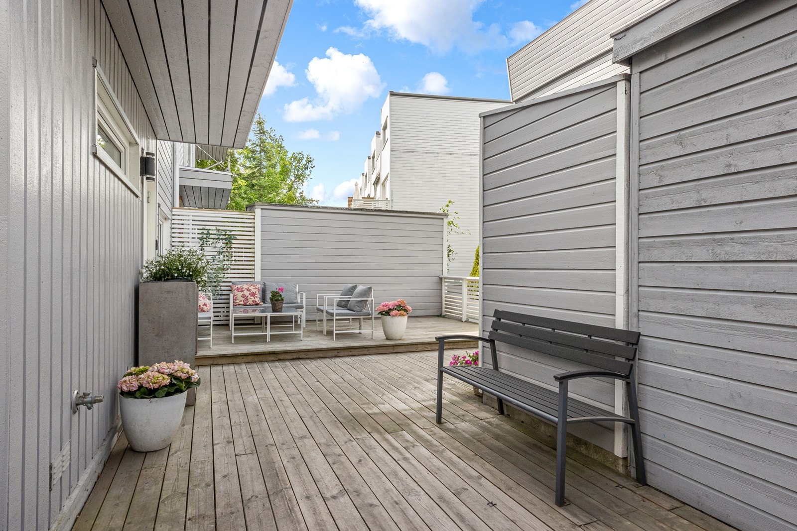 Utekran montert på vegg Galleribilde