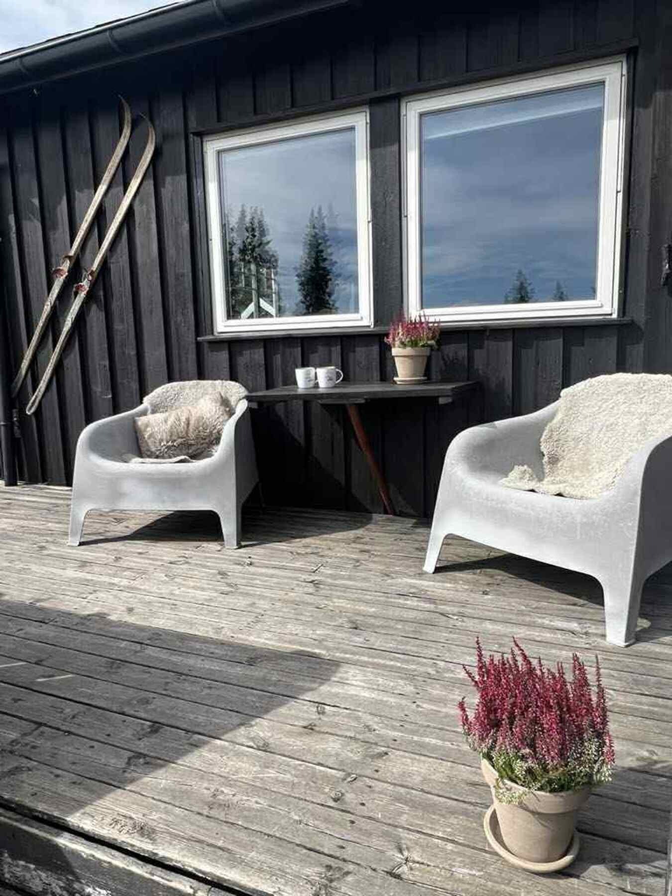 Her er det gode muligheter for møblering av utemøblement. Galleribilde