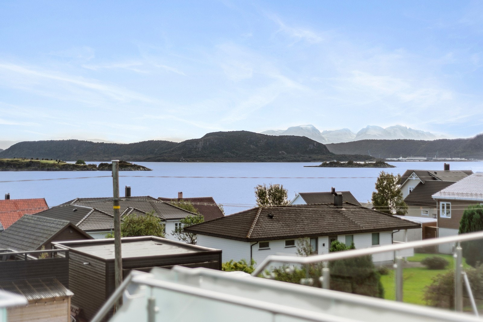 Utsikten herfra er upåklagelig og solforholdene er svært gode. Galleribilde