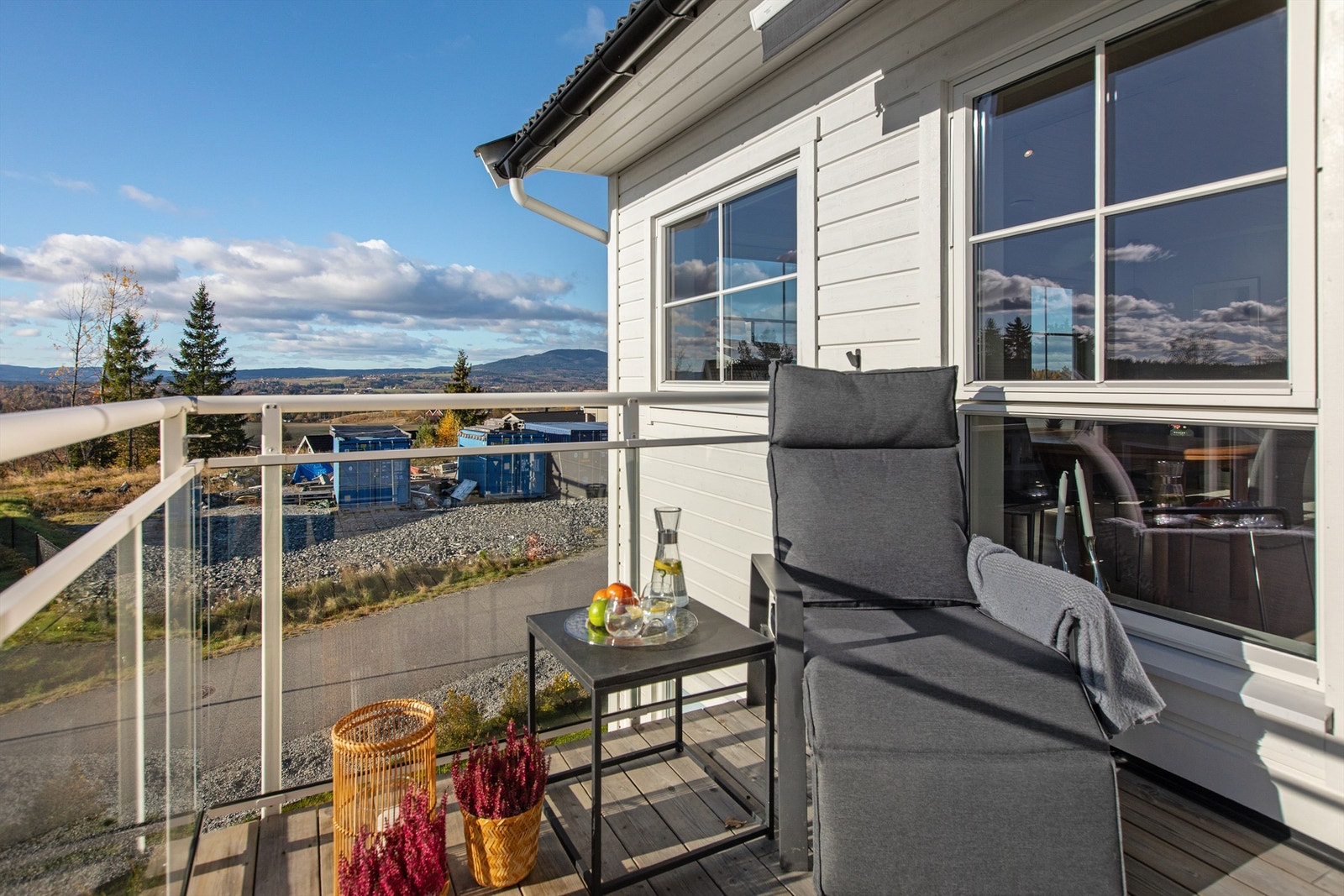 Balkong på ca 11 kvm og med utsikt over Eidsvoll Galleribilde