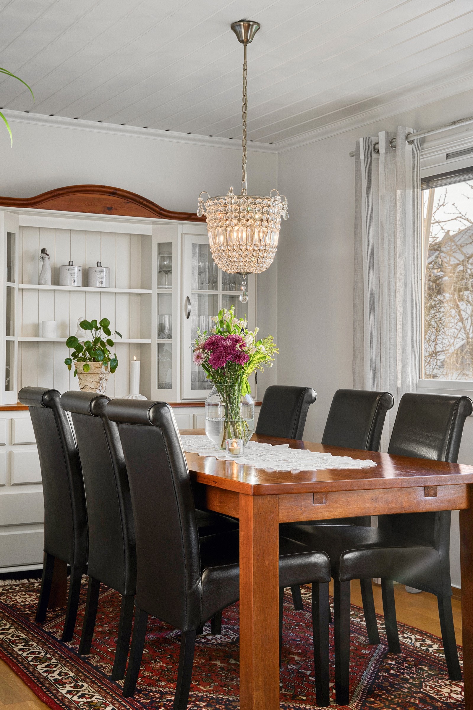 Spisestue. Galleribilde