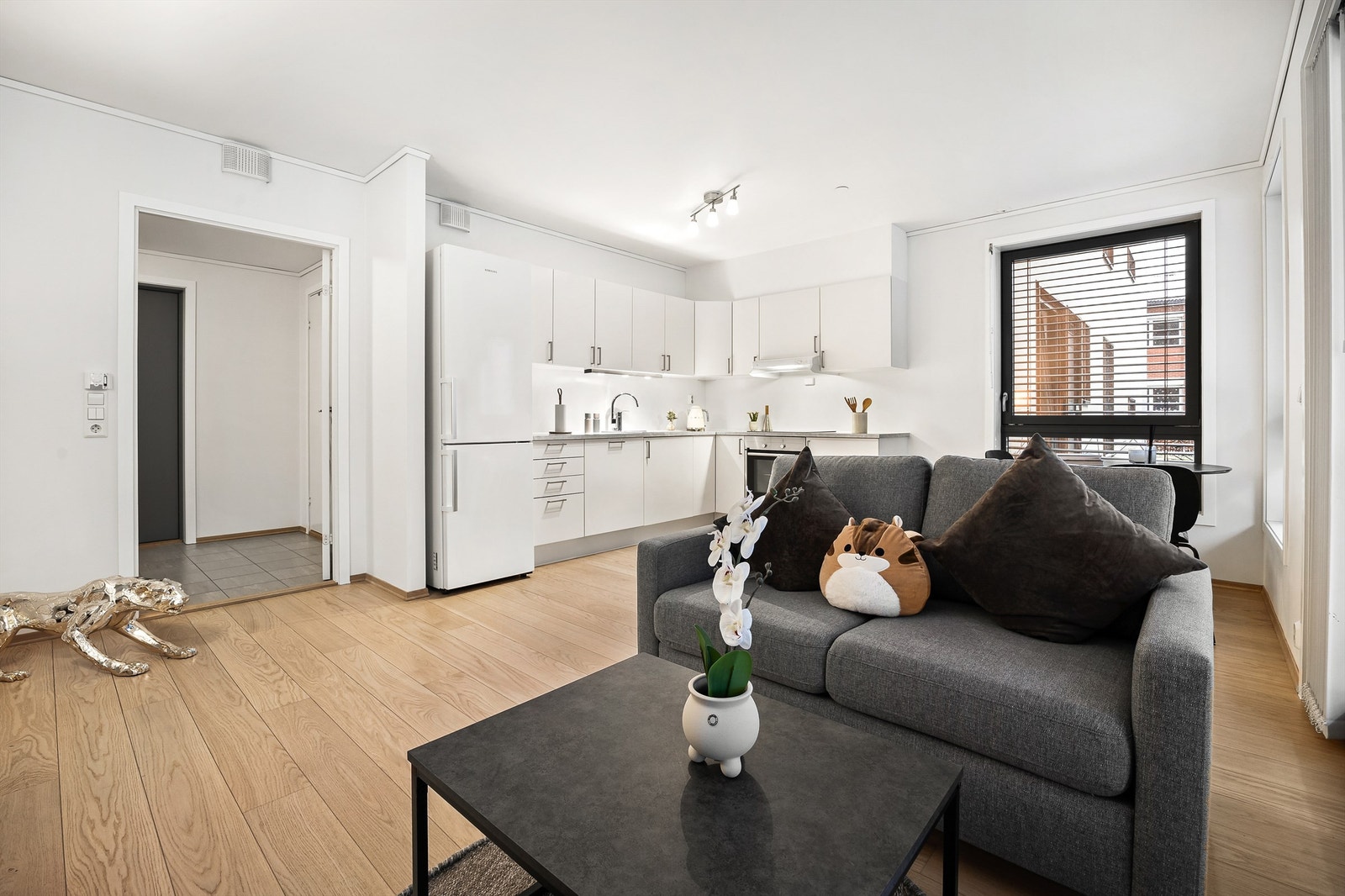 Energieffektiv med vannbåren gulvvarme i alle rom og felles varmtvann Galleribilde