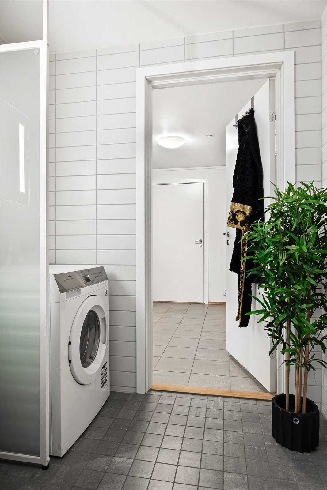 Badet har medfølgende vaskemaskin (om ønskelig) Galleribilde