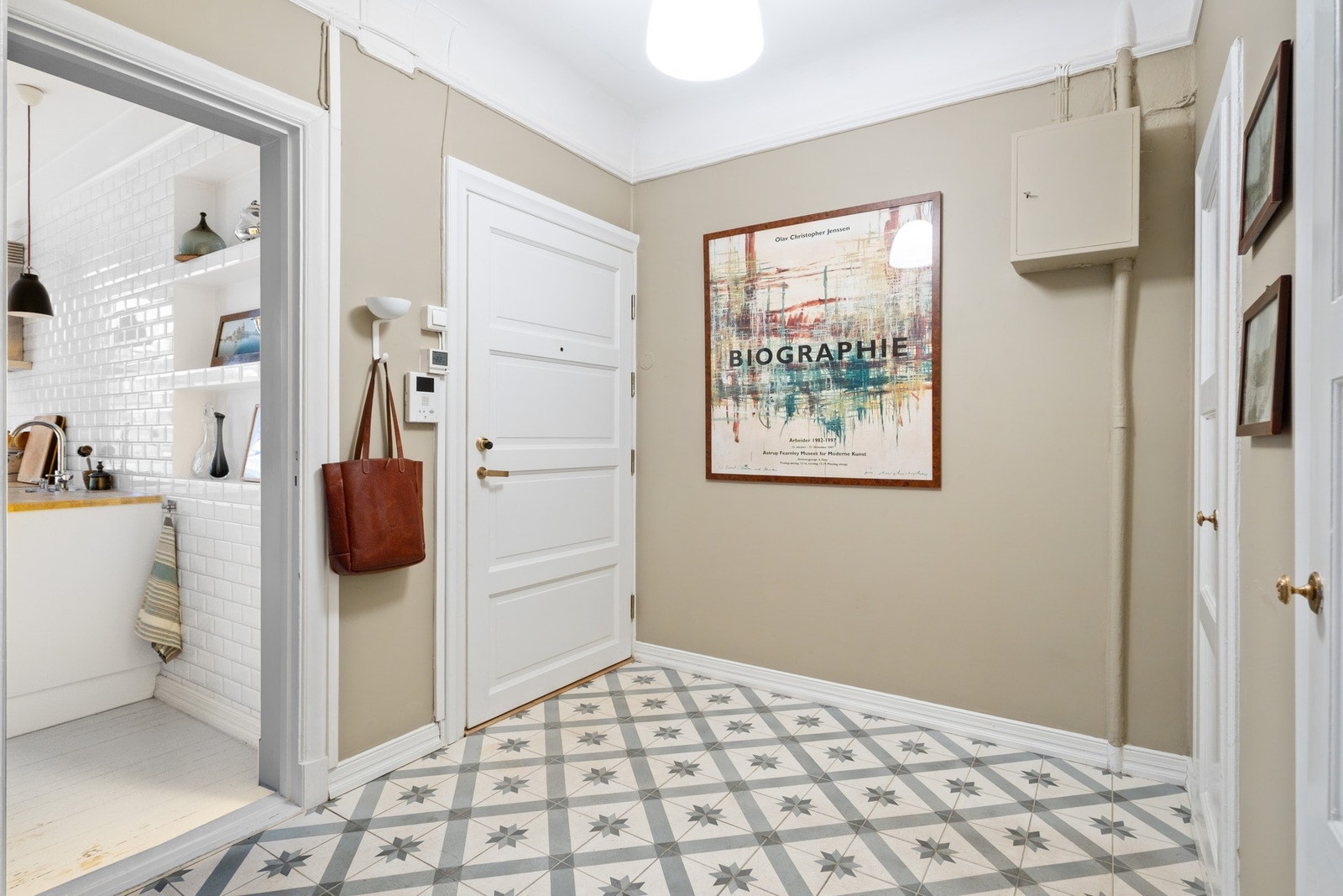 Inngangspartiet er et hyggelig første møte med boligen. Galleribilde