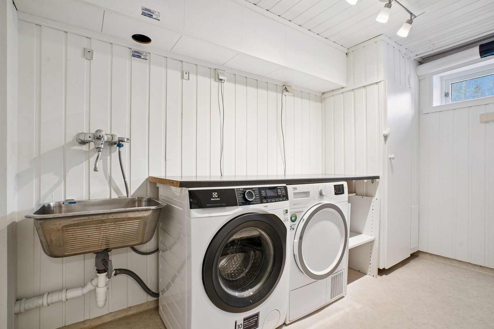 Vaskerom. Galleribilde