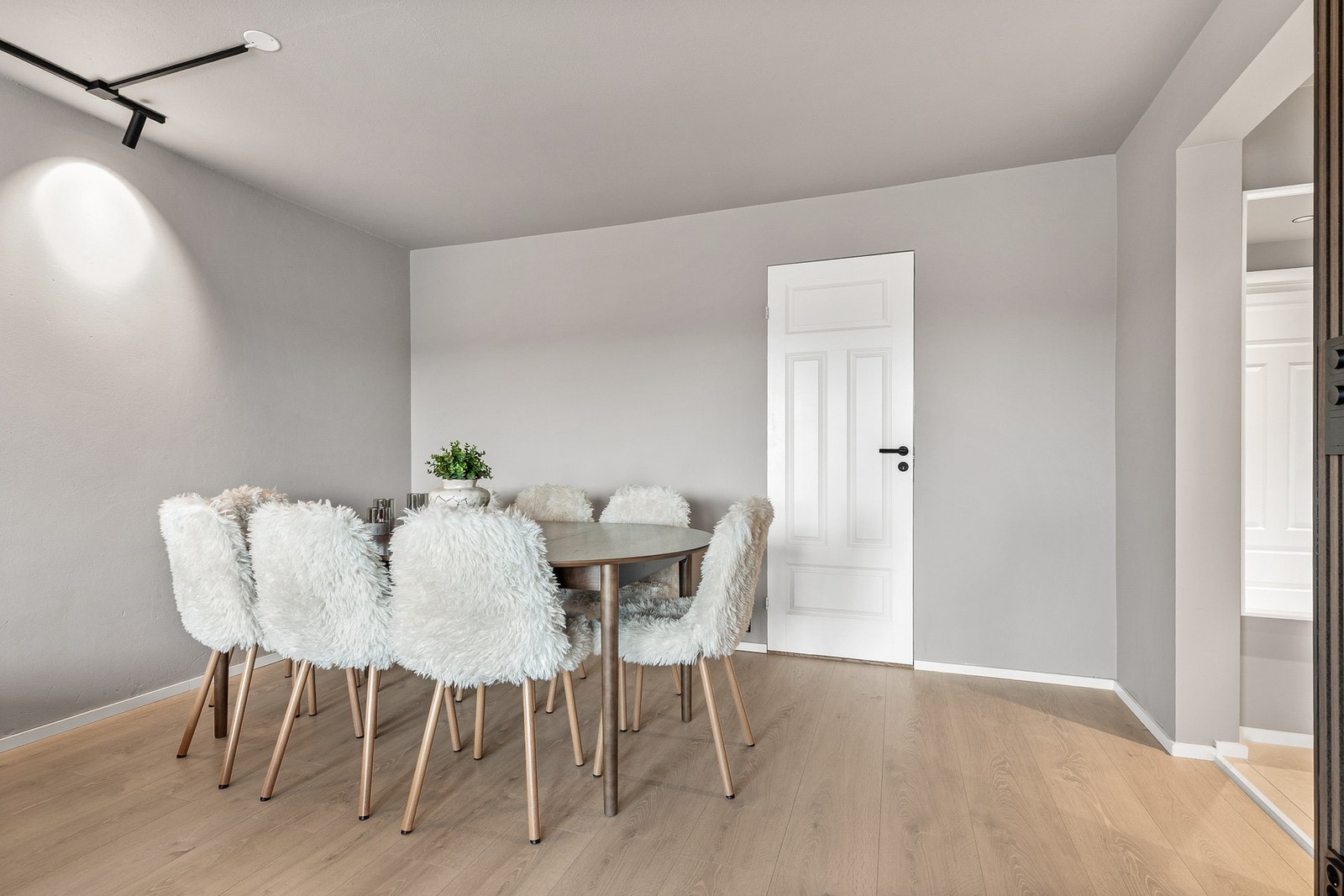 I tillegg er det etablert et komplett nytt elektrisk anlegg Galleribilde