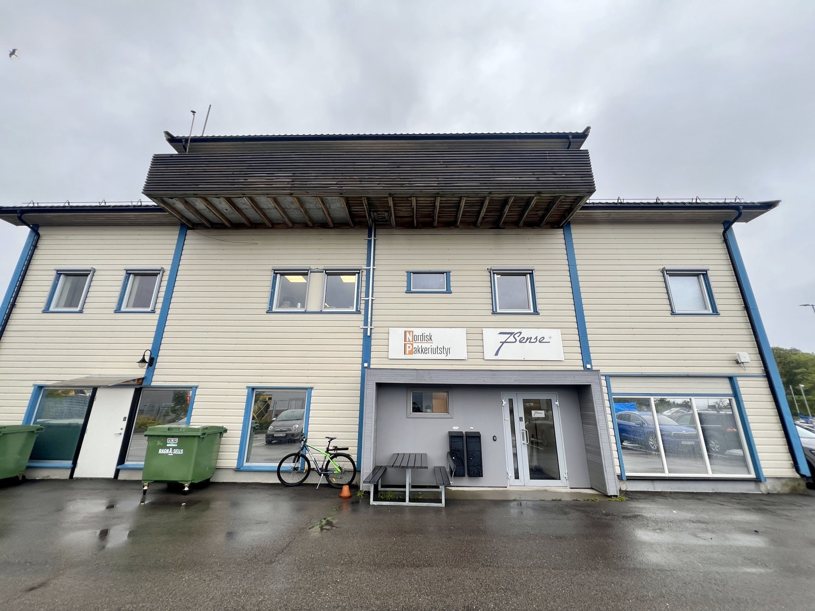 Moloveien 14 - fasade, felles inngangsparti Galleribilde