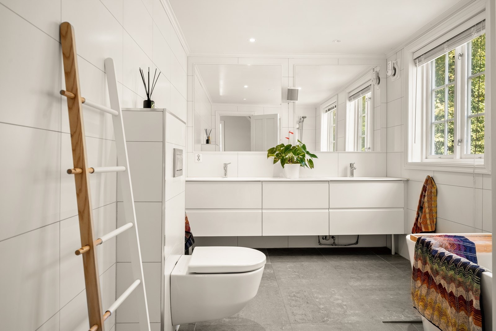 Bad i 2.etg. har varmekabler i gulv. Galleribilde