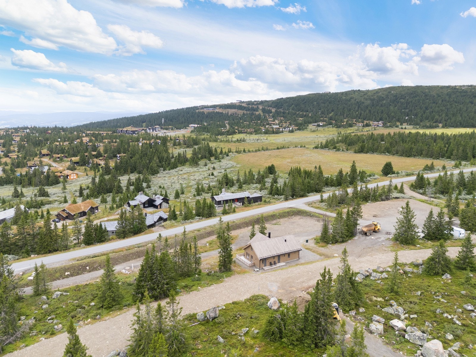 Det er kort vei til Hunderfossen familiepark med spennende og populære attraksjoner. Galleribilde
