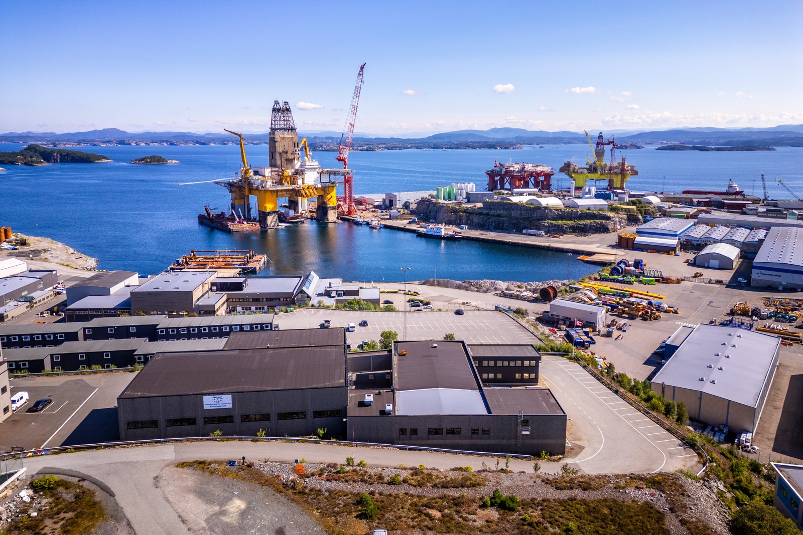 Vei ned til eiendom Galleribilde