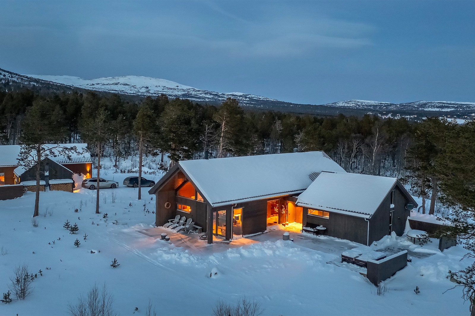 Dette er en nydelig og moderne funkishytte med hele 5 soverom. Galleribilde