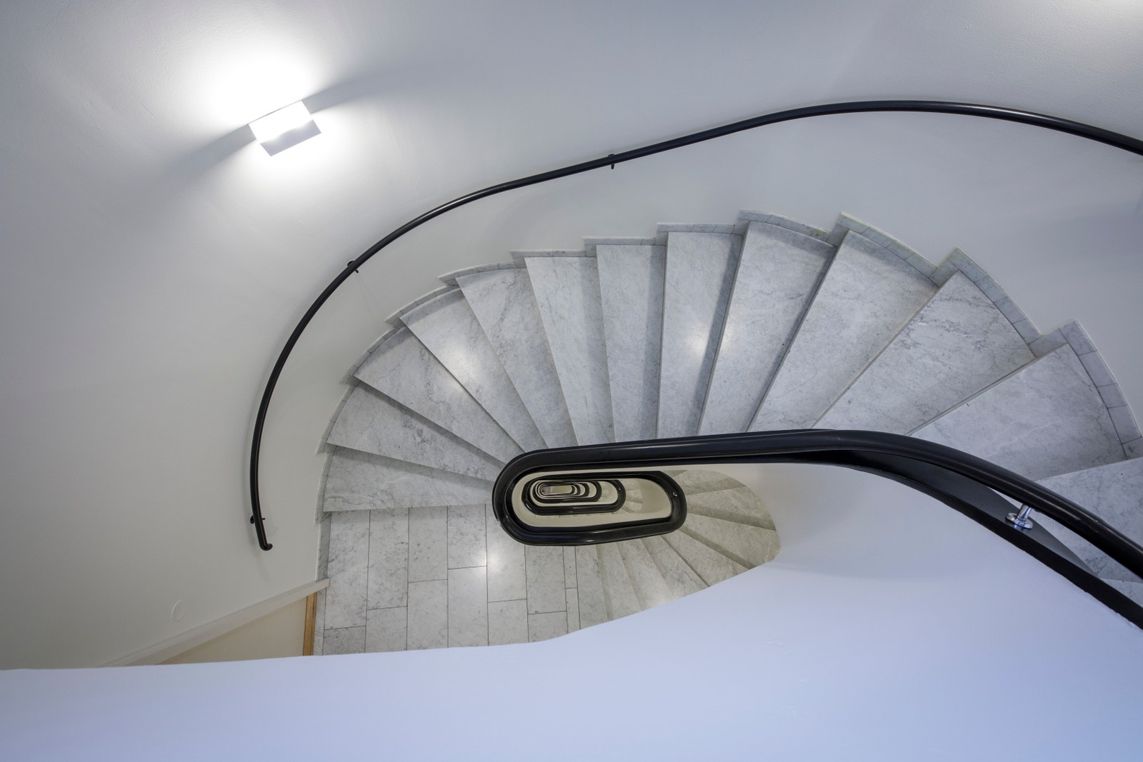 Originale detaljer beholdt i bygges trapperom Galleribilde