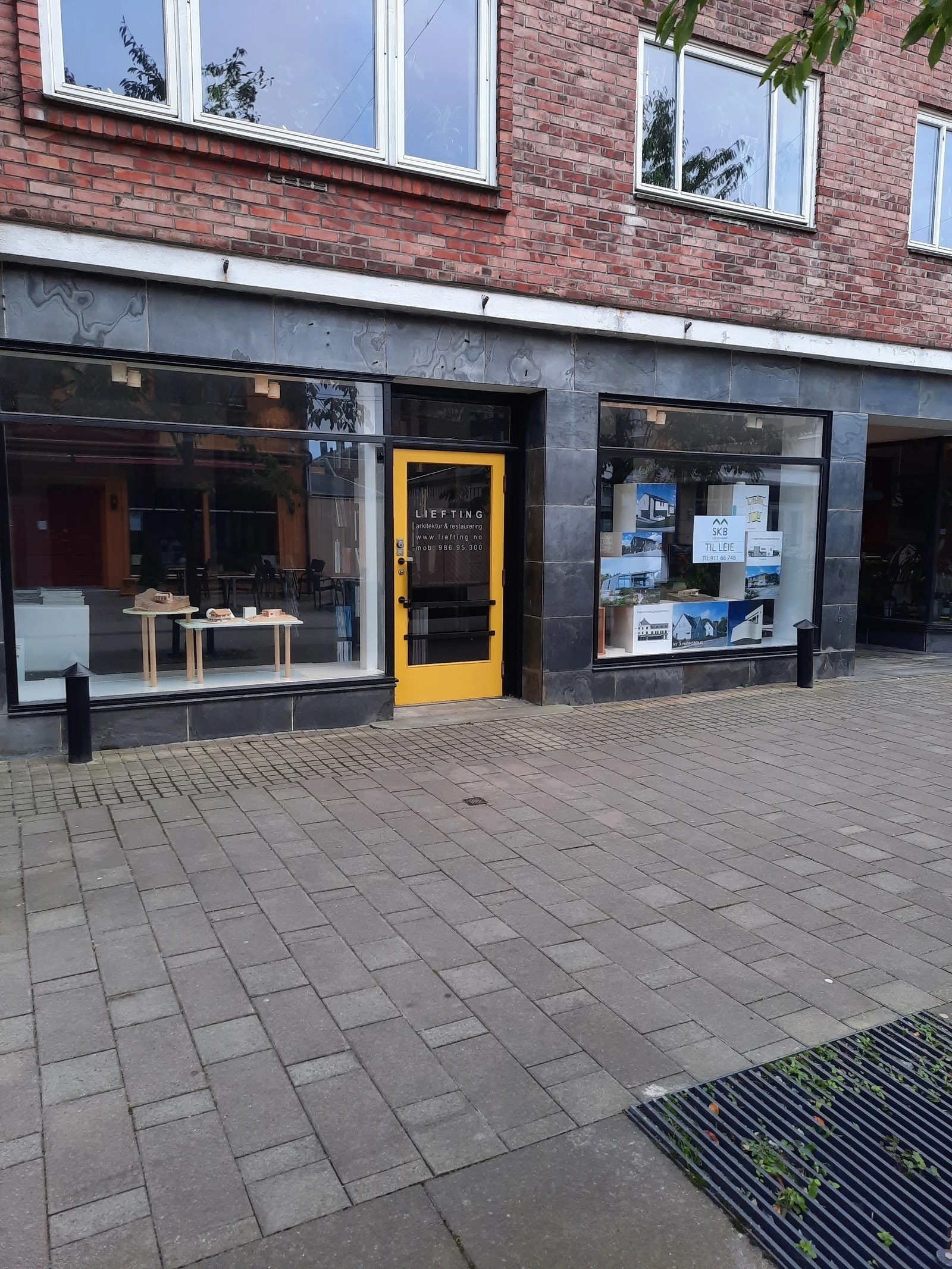 Fasade fra gågata Galleribilde