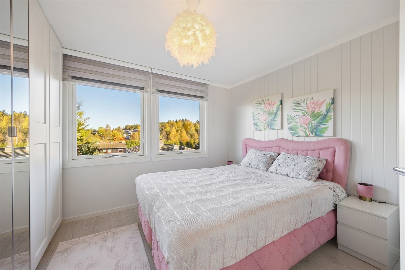 Boligens 3. soverom, også med plass til dobbeltseng og nattbord. Galleribilde