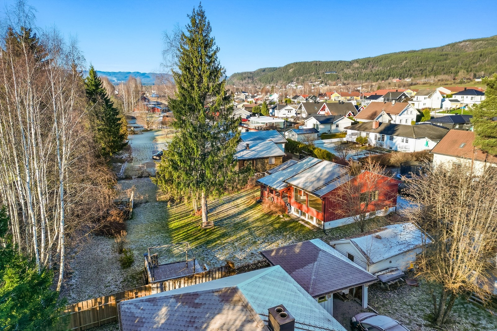 Som følge av bygningens alder er det også naturlig at enkelte bygningsdeler har begrenset restlevetid. Galleribilde