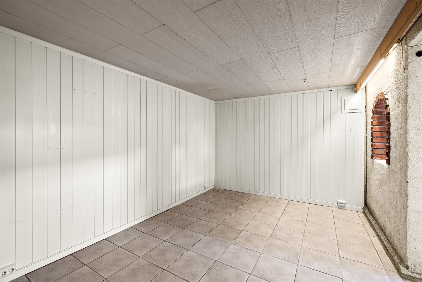 Kjellerrom Galleribilde