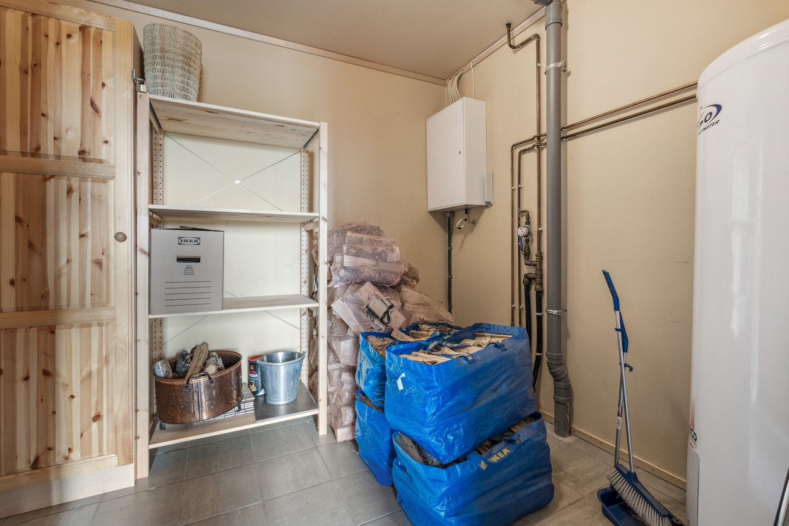 Bod med adkomst utenfra. Galleribilde