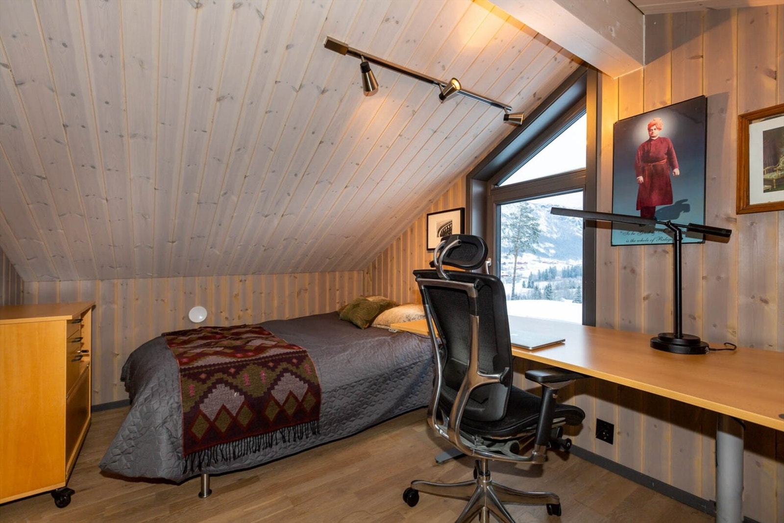 Soverom 4. 2. etasje. Galleribilde