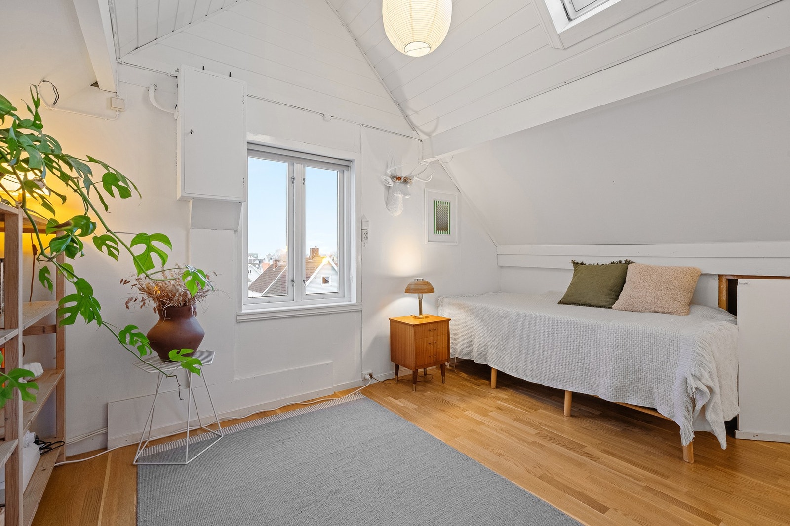 På loftet er det to loftsrom. Galleribilde