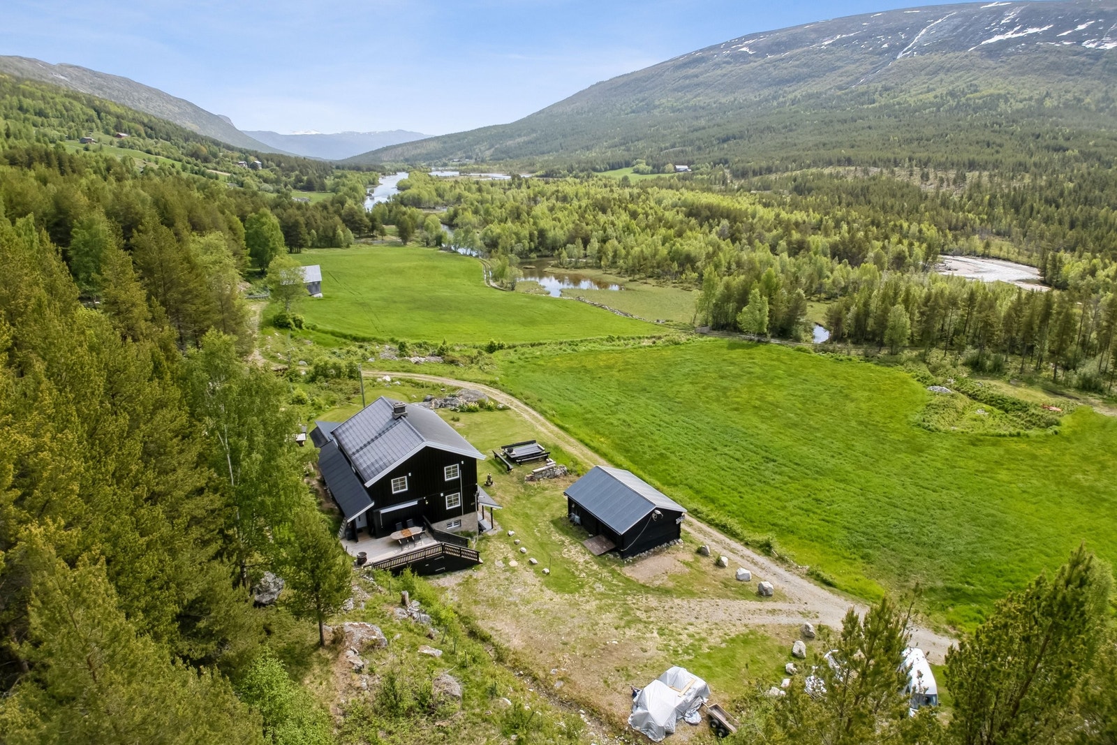 Drone bilde, flott utsikt over dalen Bråtå Galleribilde