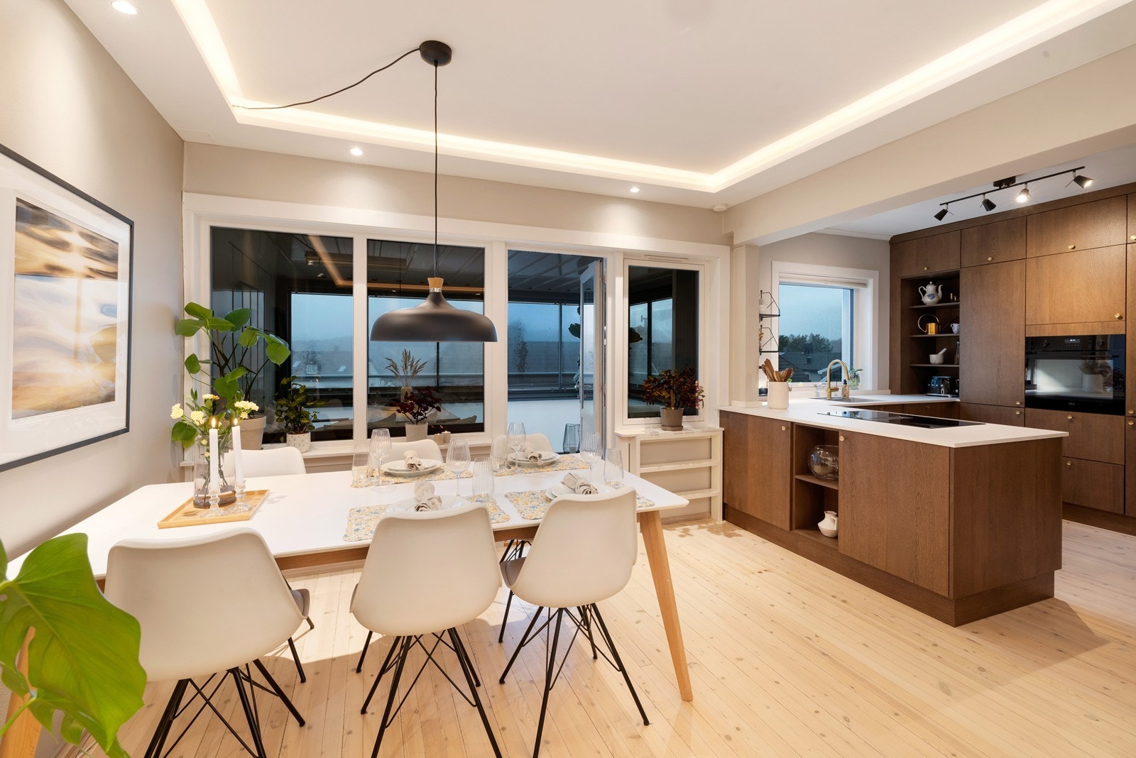 Eiendomsmegler Norge ved Henrik Lossius ønsker deg velkommen til Frydenlundsveien 20b! Galleribilde