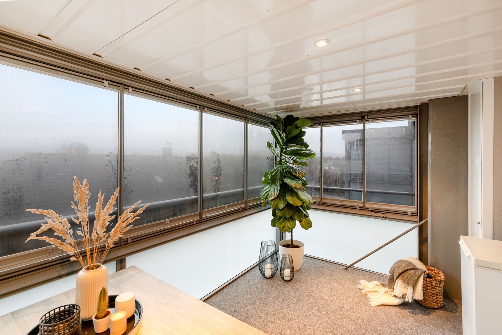 Innglasset balkong Galleribilde