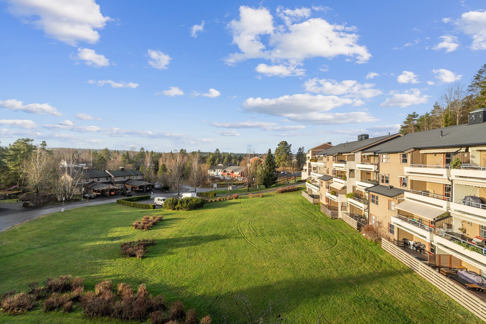 Benjamin Schrøder v/ Privatmegleren ønsker velkommen til Fartein Valens vei 33! Galleribilde