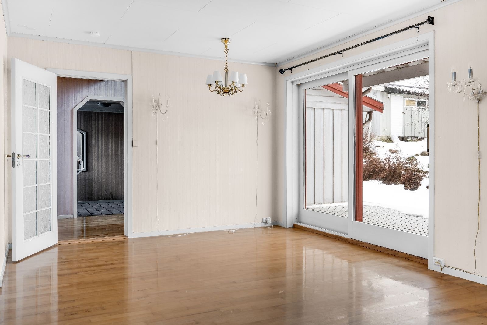 Stue i 1. etg med utgang til terrasse Galleribilde