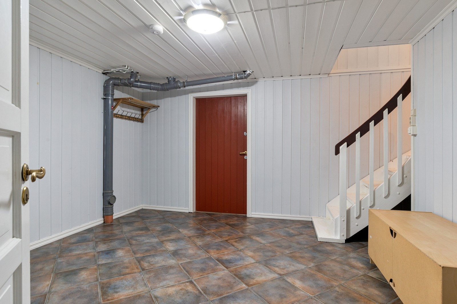 Kjelleretasjen. Her er det varmekabler i flere gulv. Galleribilde