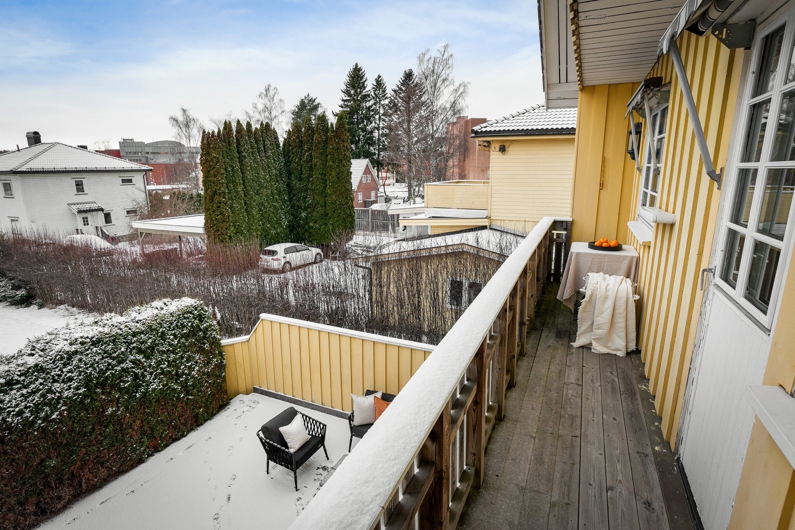 Utgang fra soverom i 2.etg til balkong. Galleribilde