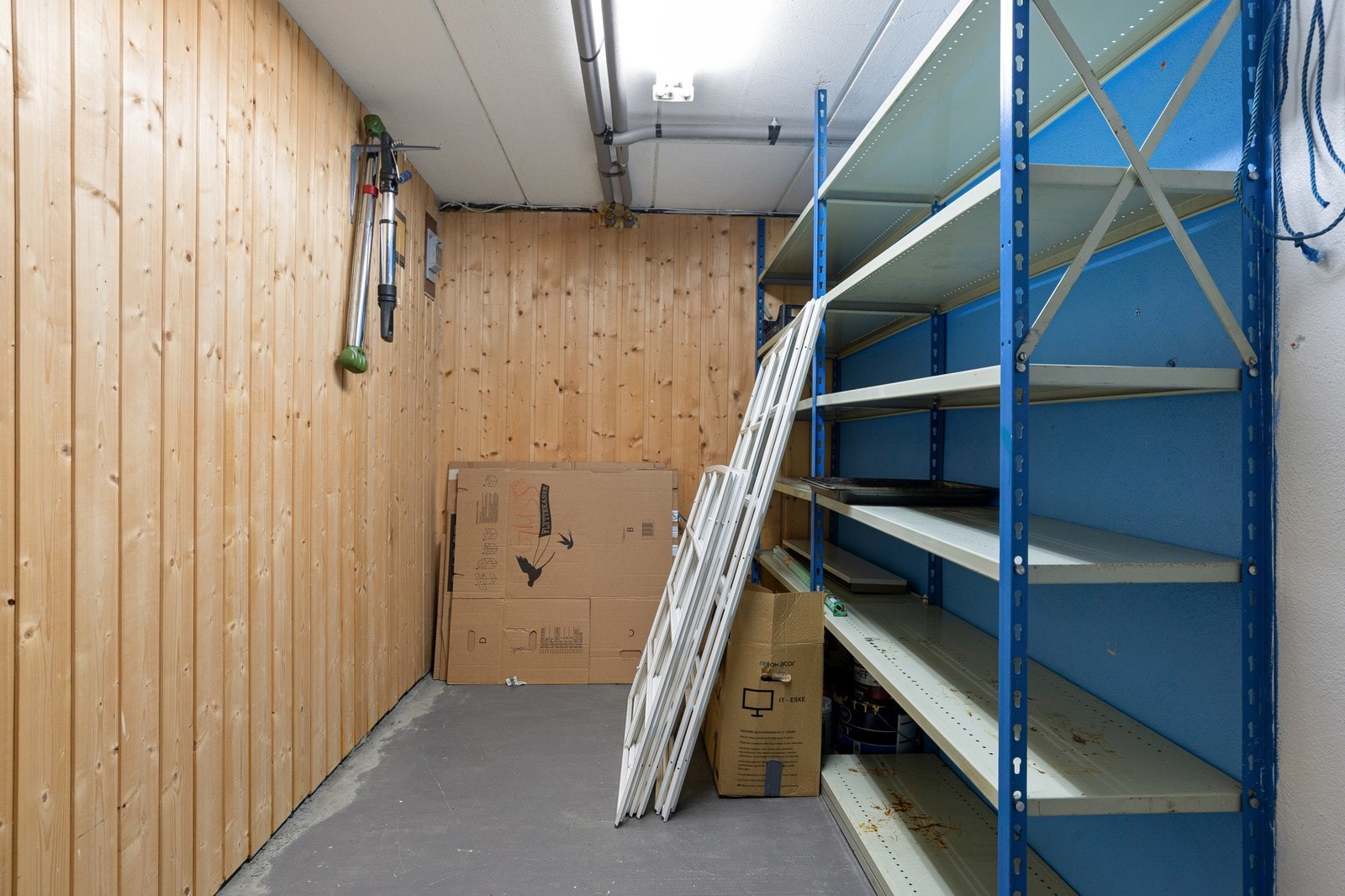 Bod i kjeller. Galleribilde