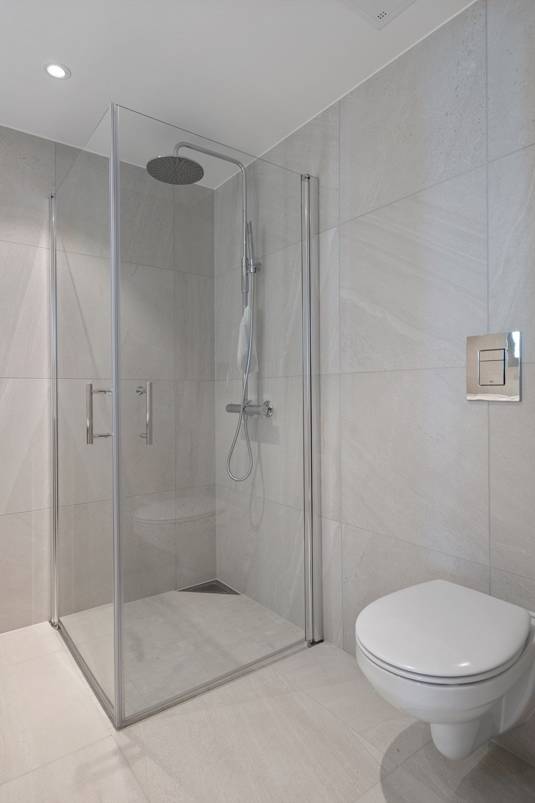 017_.jpg Galleribilde