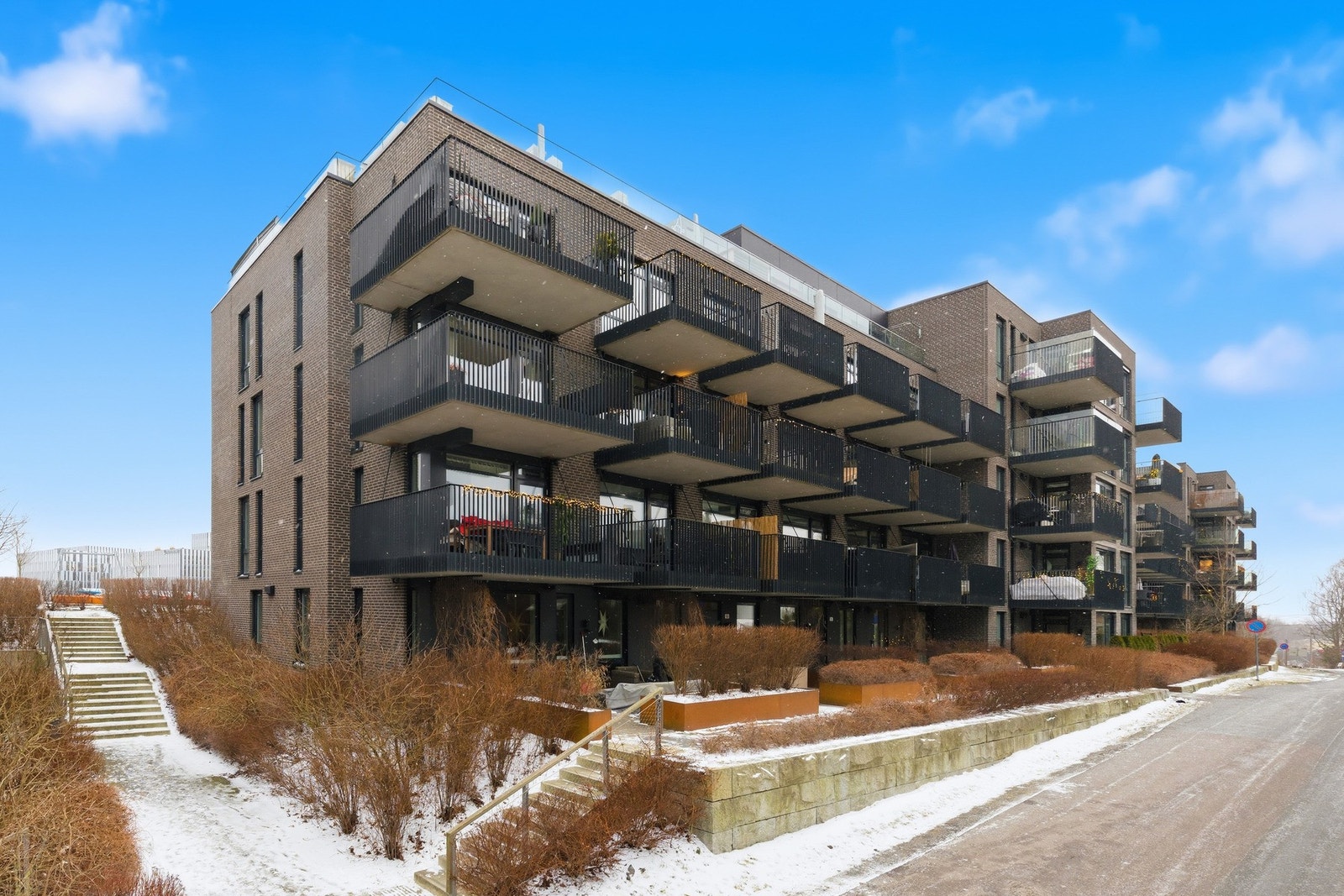 Velkommen til Kilenveien 34 Presentert av Eiendomsmegler Edvard Chapsang v/EIE eiendomsmegling Bærum!
Foto: Luxe AS (Anders Kjøndal) Galleribilde