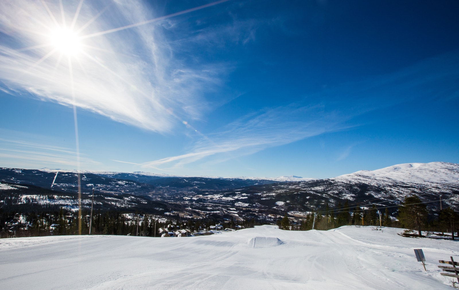 Knall forhold i bakken Galleribilde