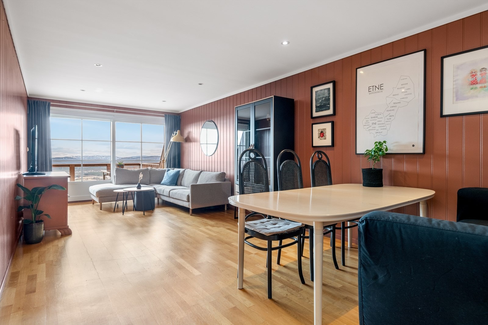 Flott 3-roms leilighet beliggende i leilighetsbygg bak gamle Lifjell hotell Galleribilde