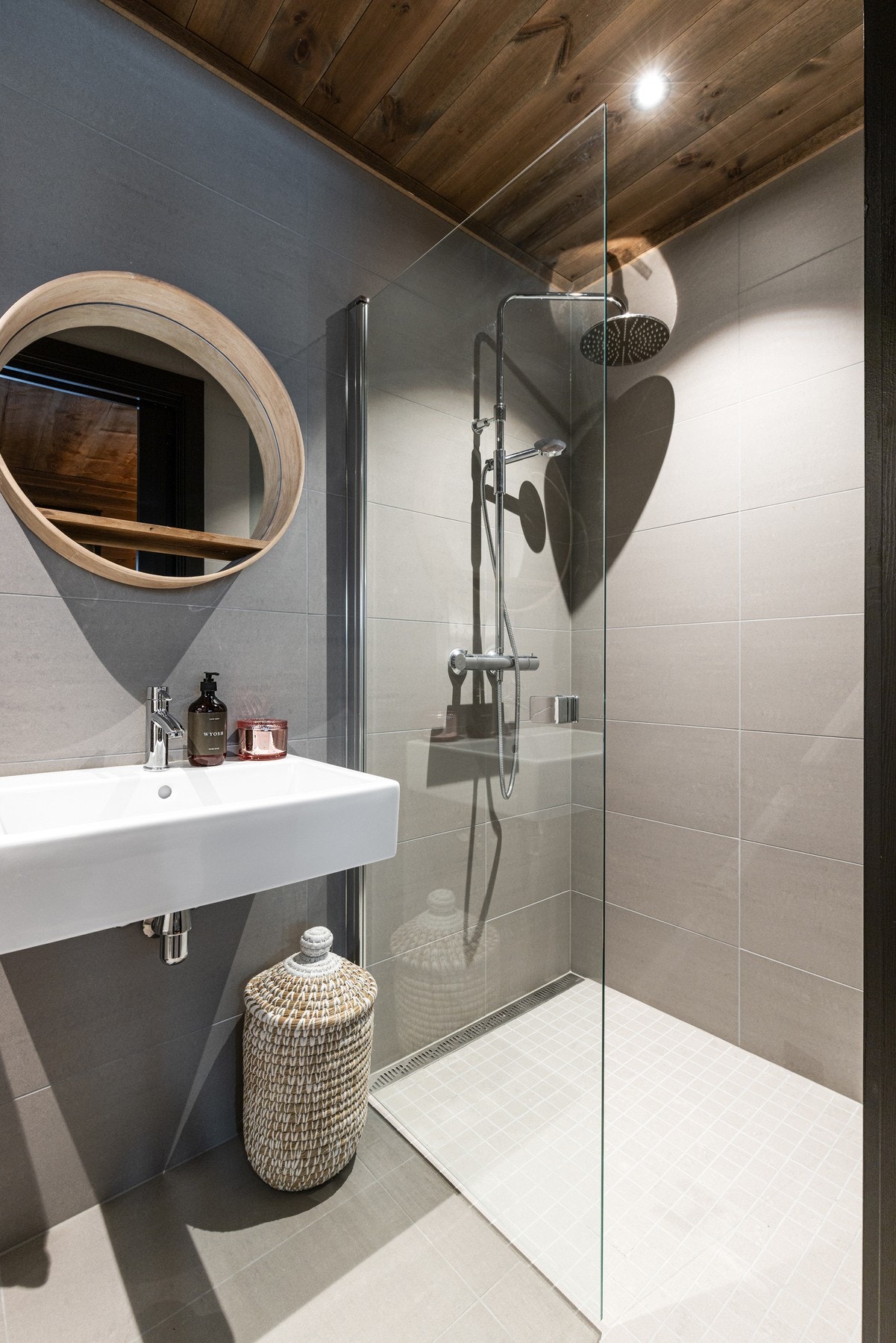 Gjestebad. Galleribilde