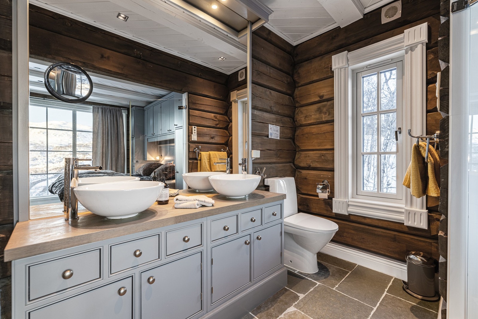 Det er 6 bad. Galleribilde