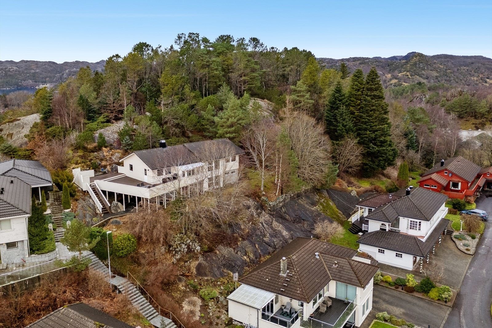 Fra boligen er det kort kjøreavstand til Egersund sentrum. Galleribilde