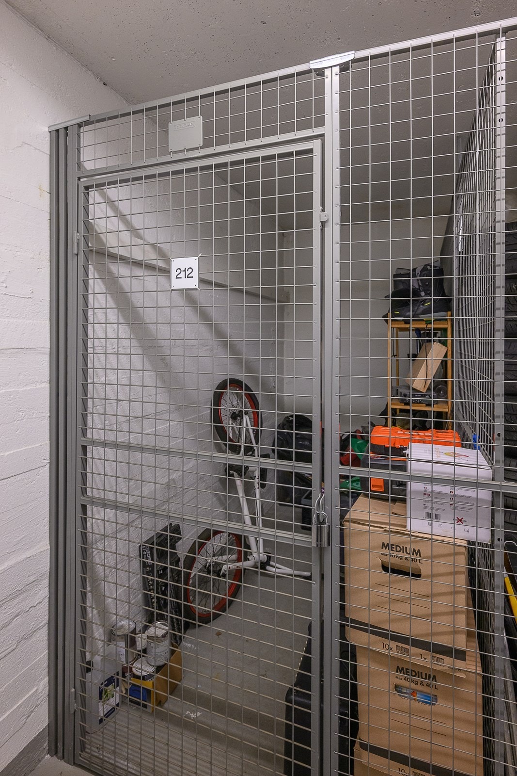 Egen låsbar bod i kjelleren på ca. 4 m2. Galleribilde