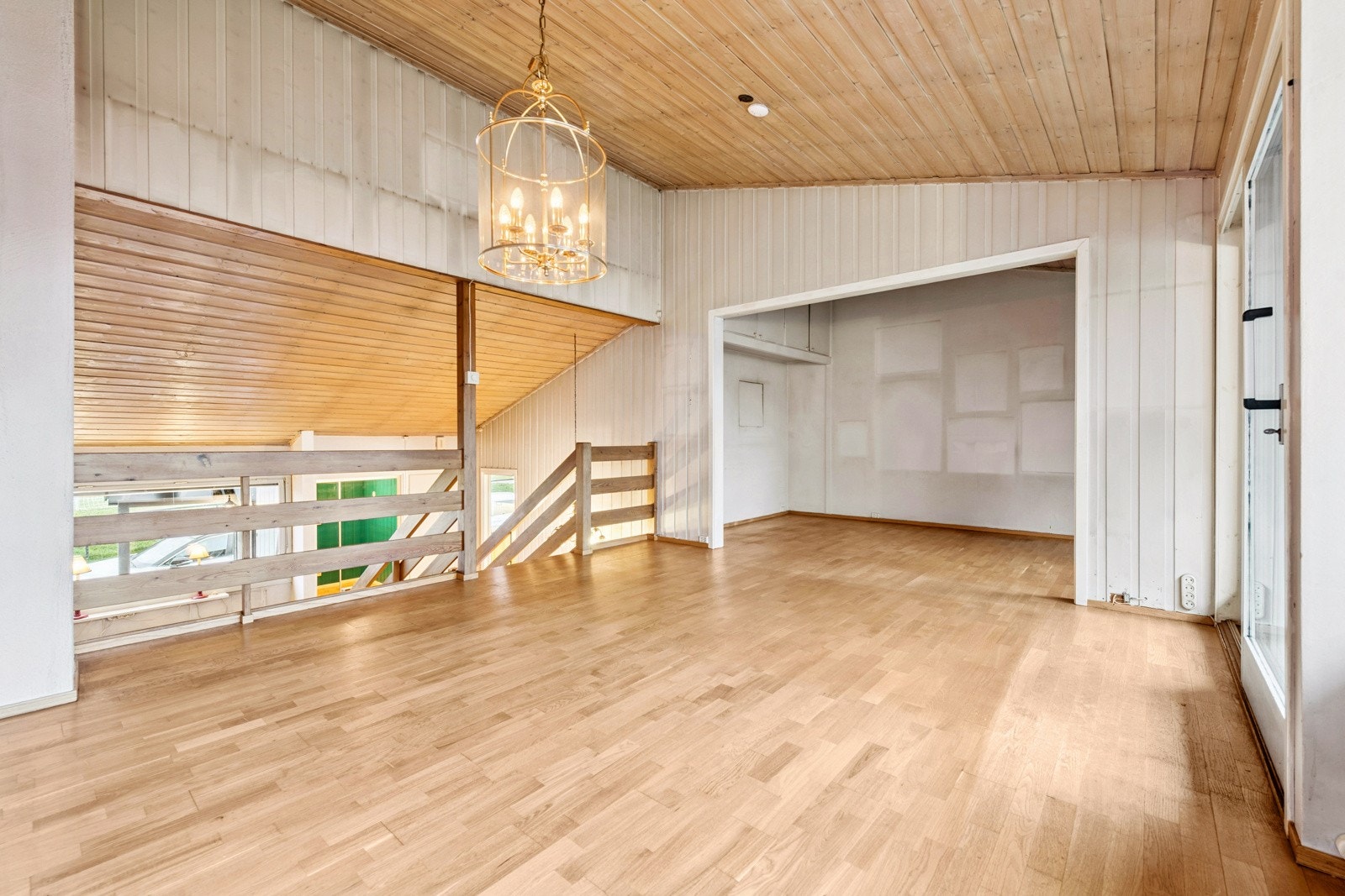 Boligen har flere innredningsmuligheter og stort potensiale. Galleribilde