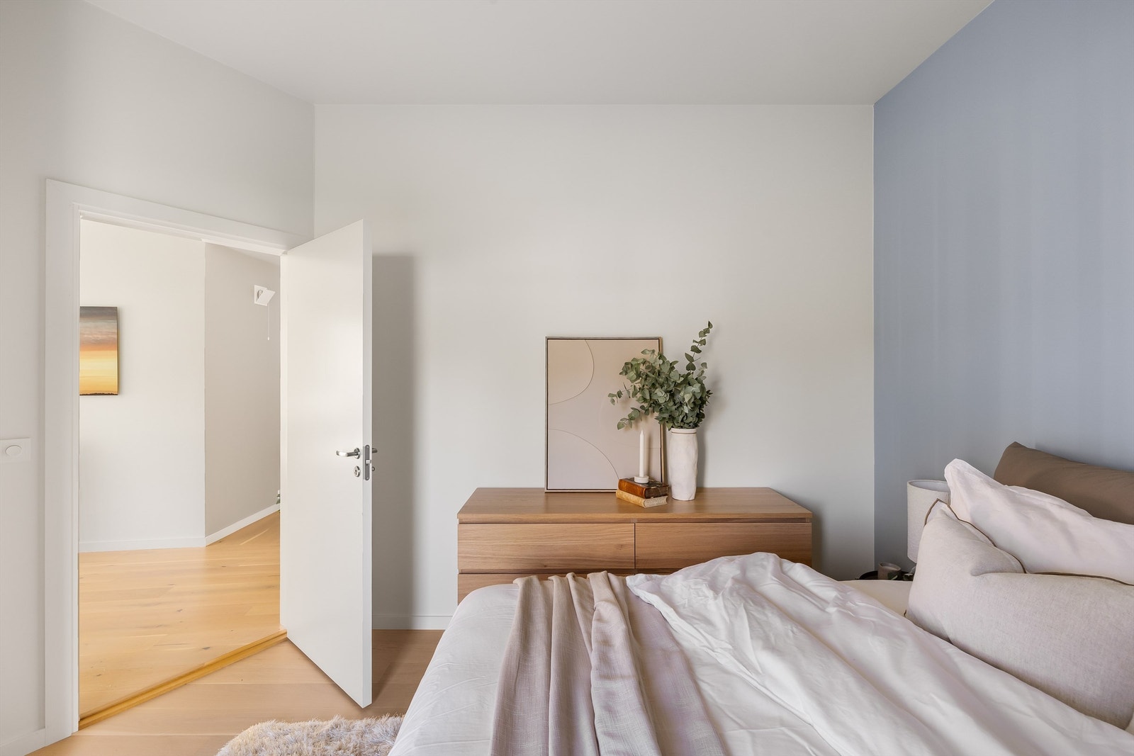 Soverommet ligger adskilt og har en behagelig atmosfære. Galleribilde