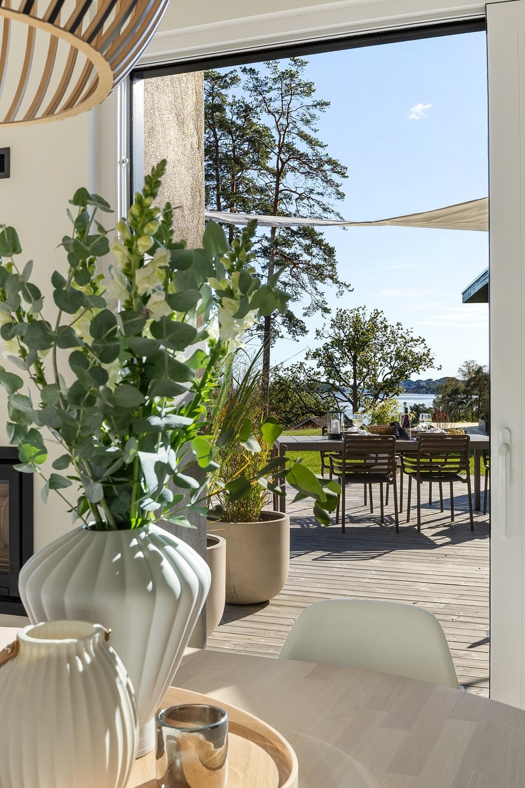 Hytta er helt ny, slik at du kan nyte sommeren umiddelbart. Galleribilde