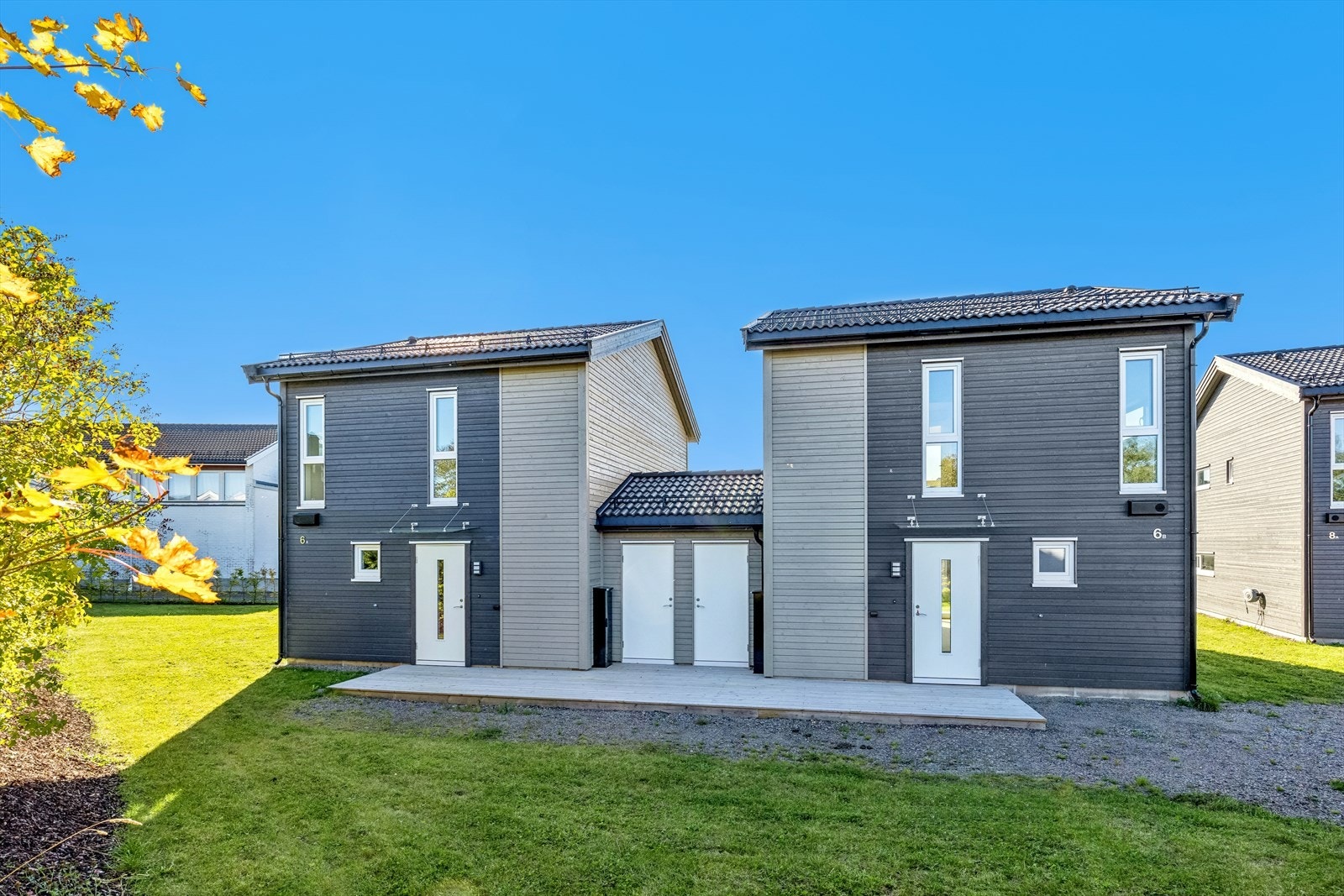 Moderne og innbydende enebolig i rekke - Sentral beliggenhet på sjarmerende tun Galleribilde